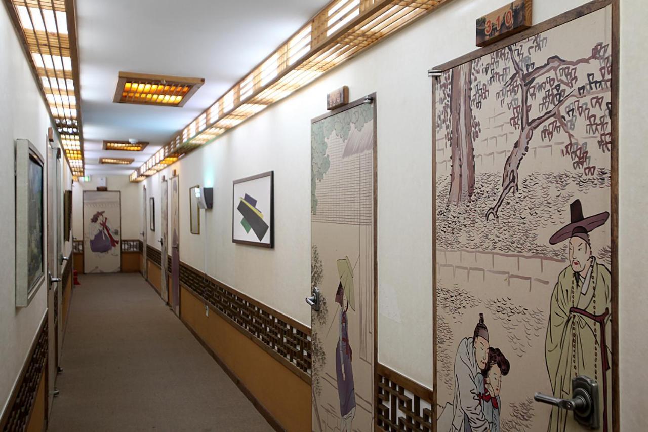 Jeonju Hanok Taejogung Hotel Exterior foto