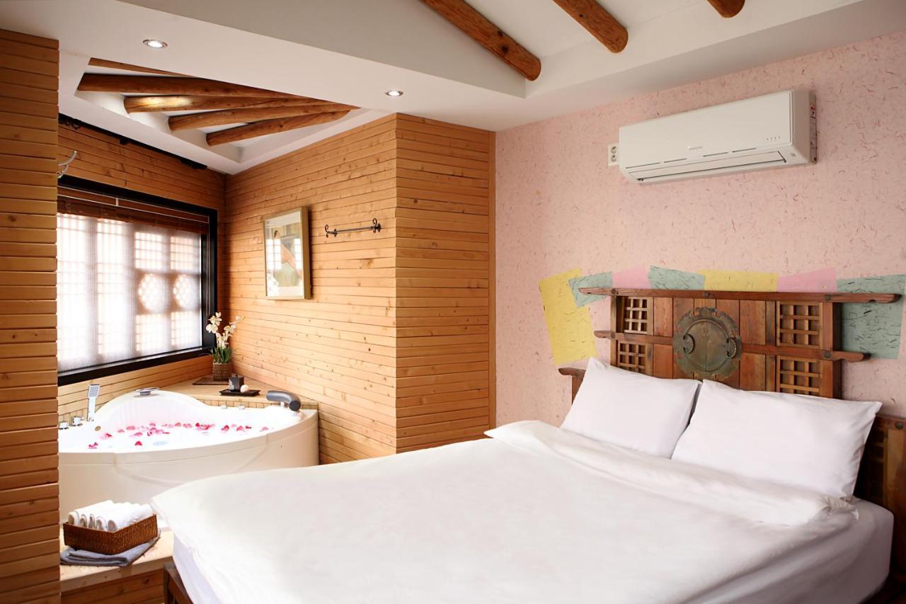 Jeonju Hanok Taejogung Hotel Quarto foto