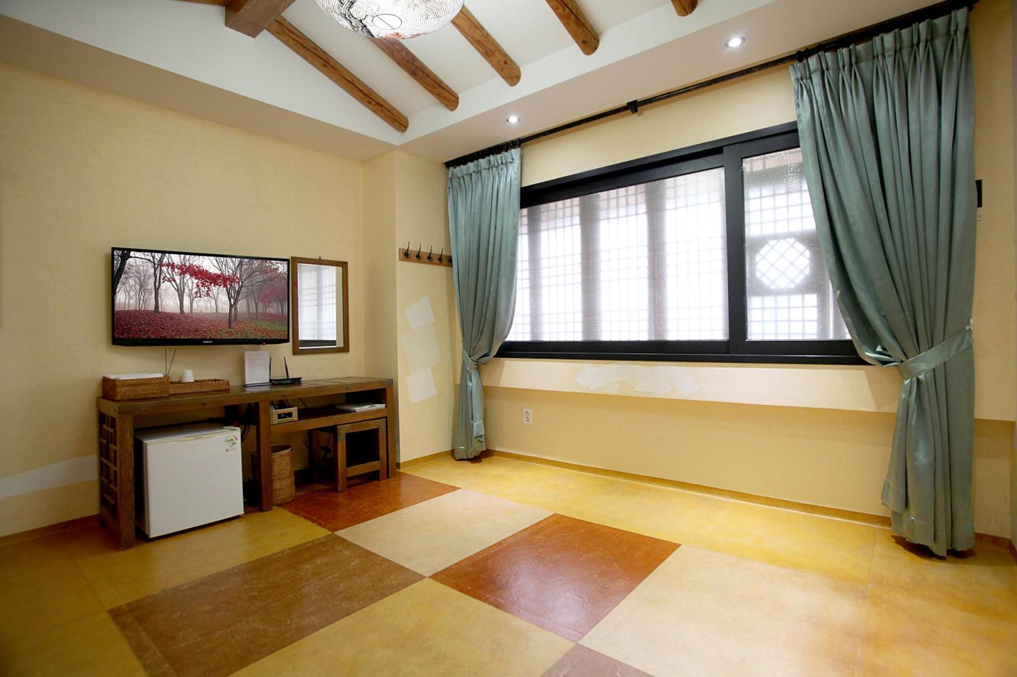 Jeonju Hanok Taejogung Hotel Quarto foto