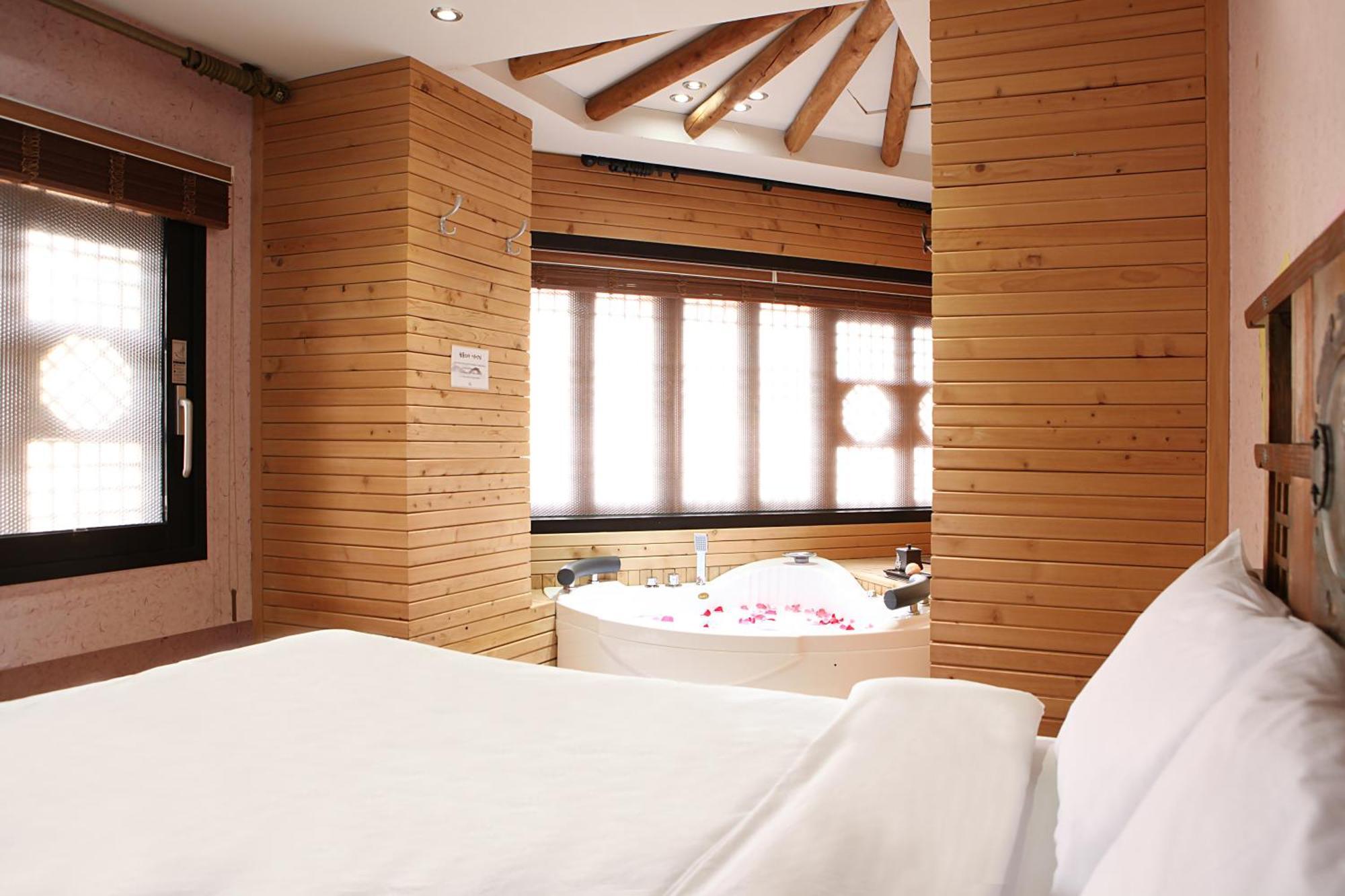 Jeonju Hanok Taejogung Hotel Quarto foto
